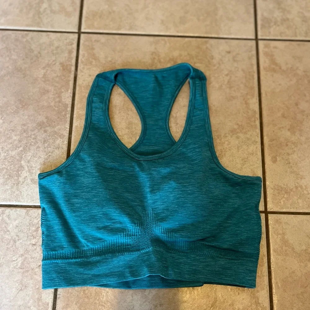 Alphalete Aero bra - Picture 5 of 5